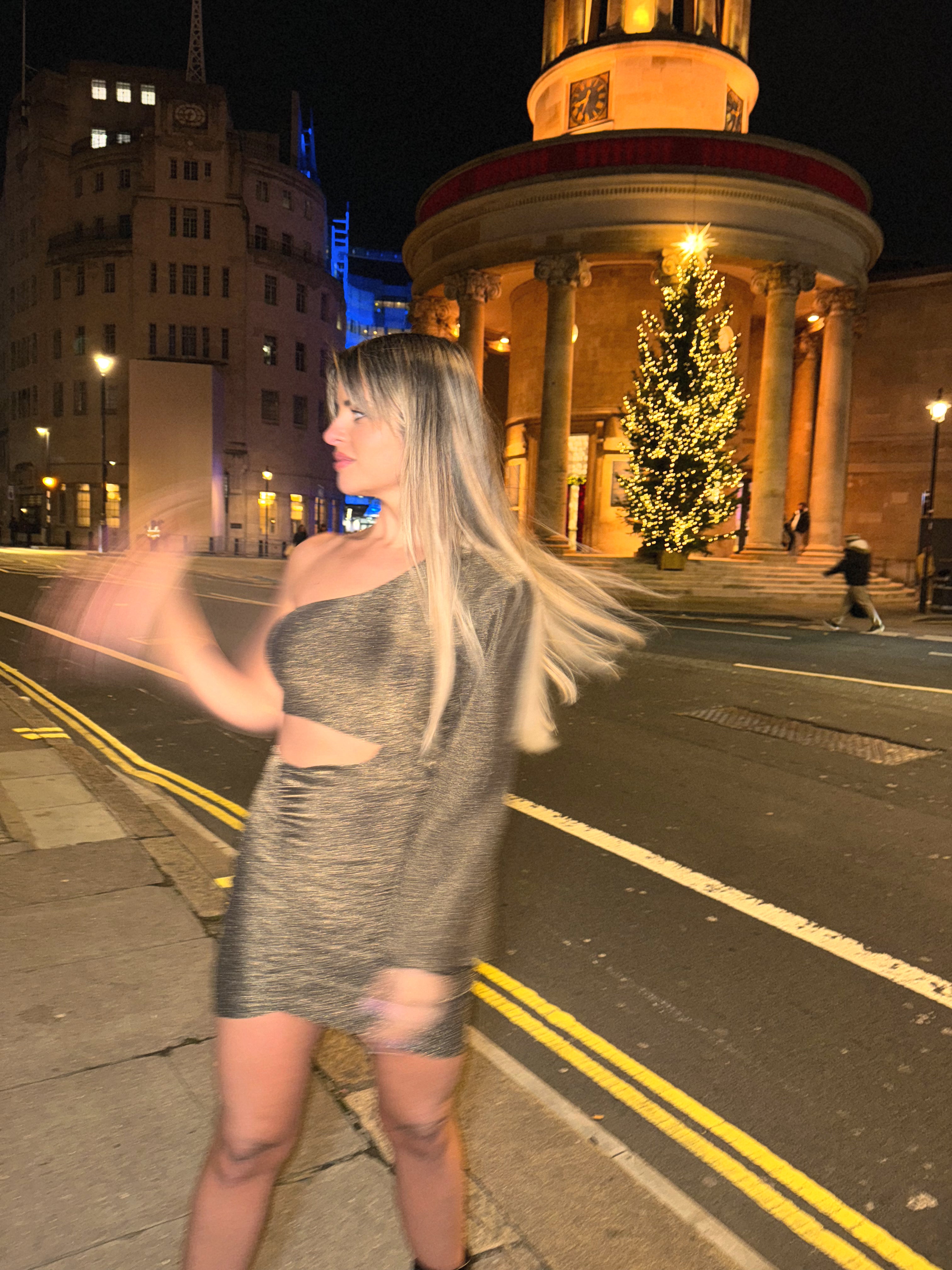 Vestido corto ajustado