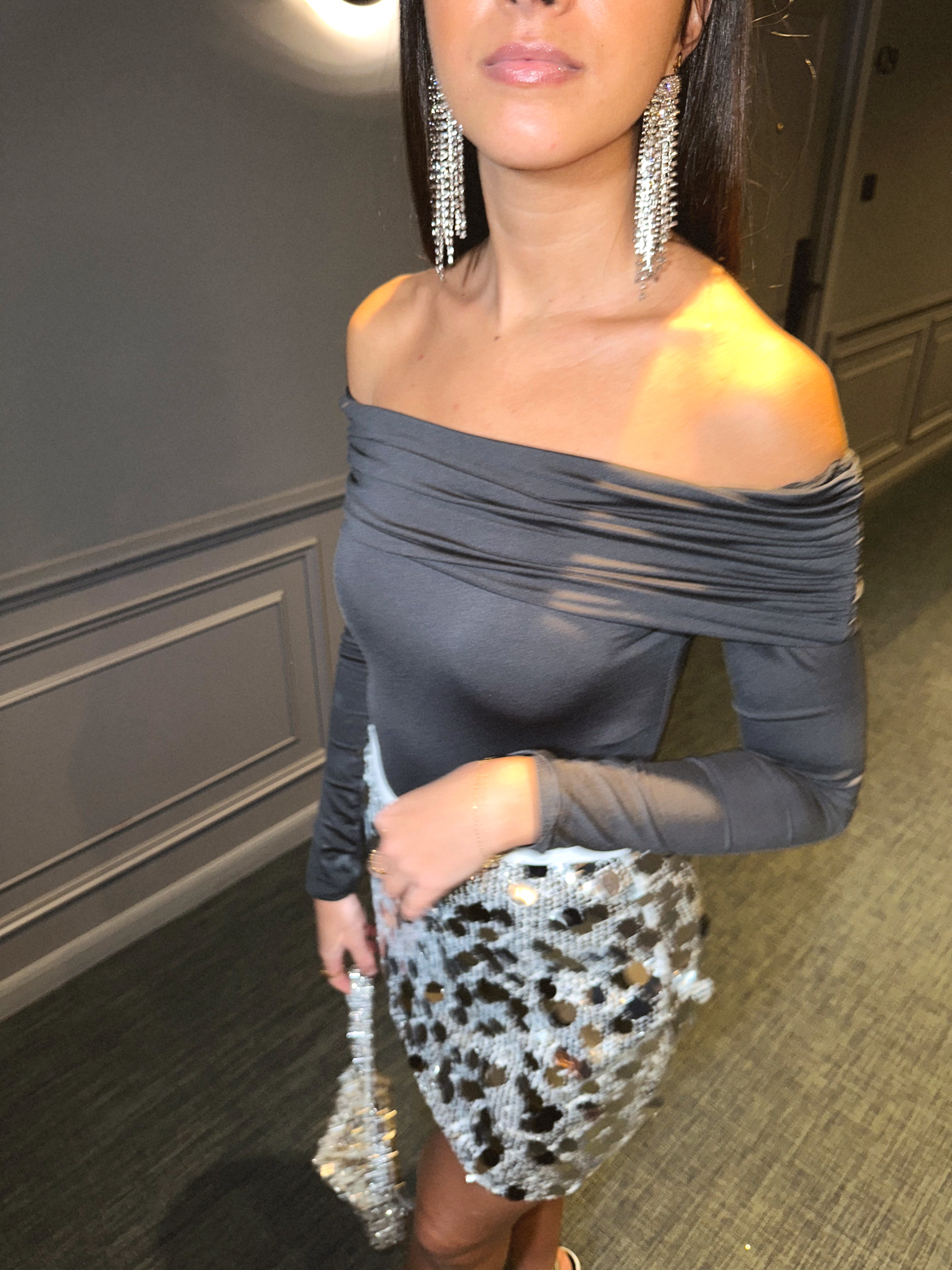 Falda corta con lentejuelas