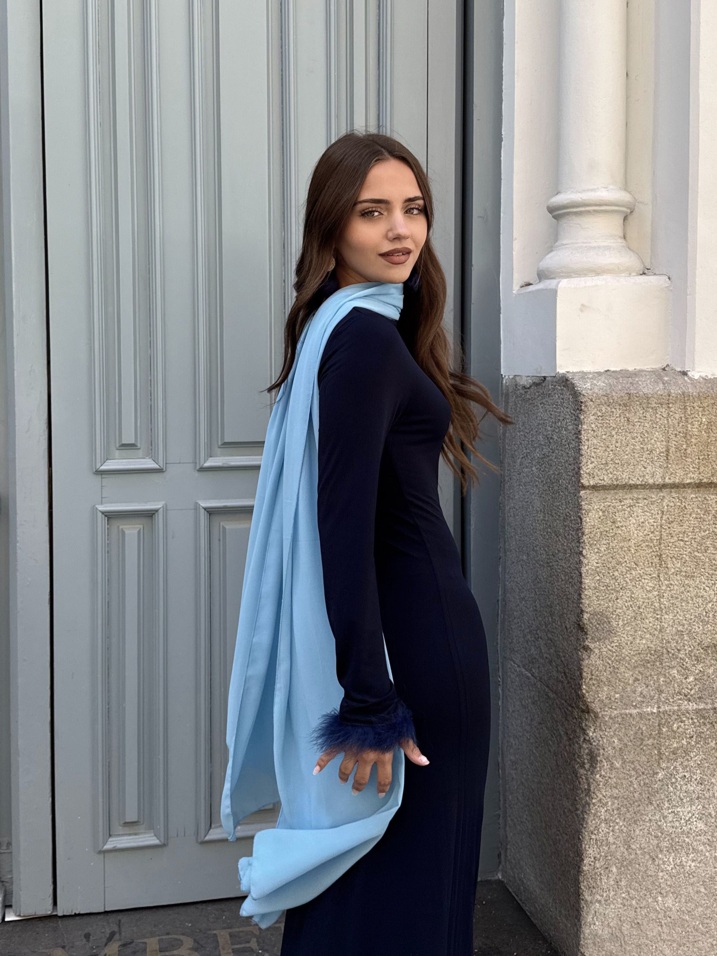 fular de gasa invitada perfecta azul celeste