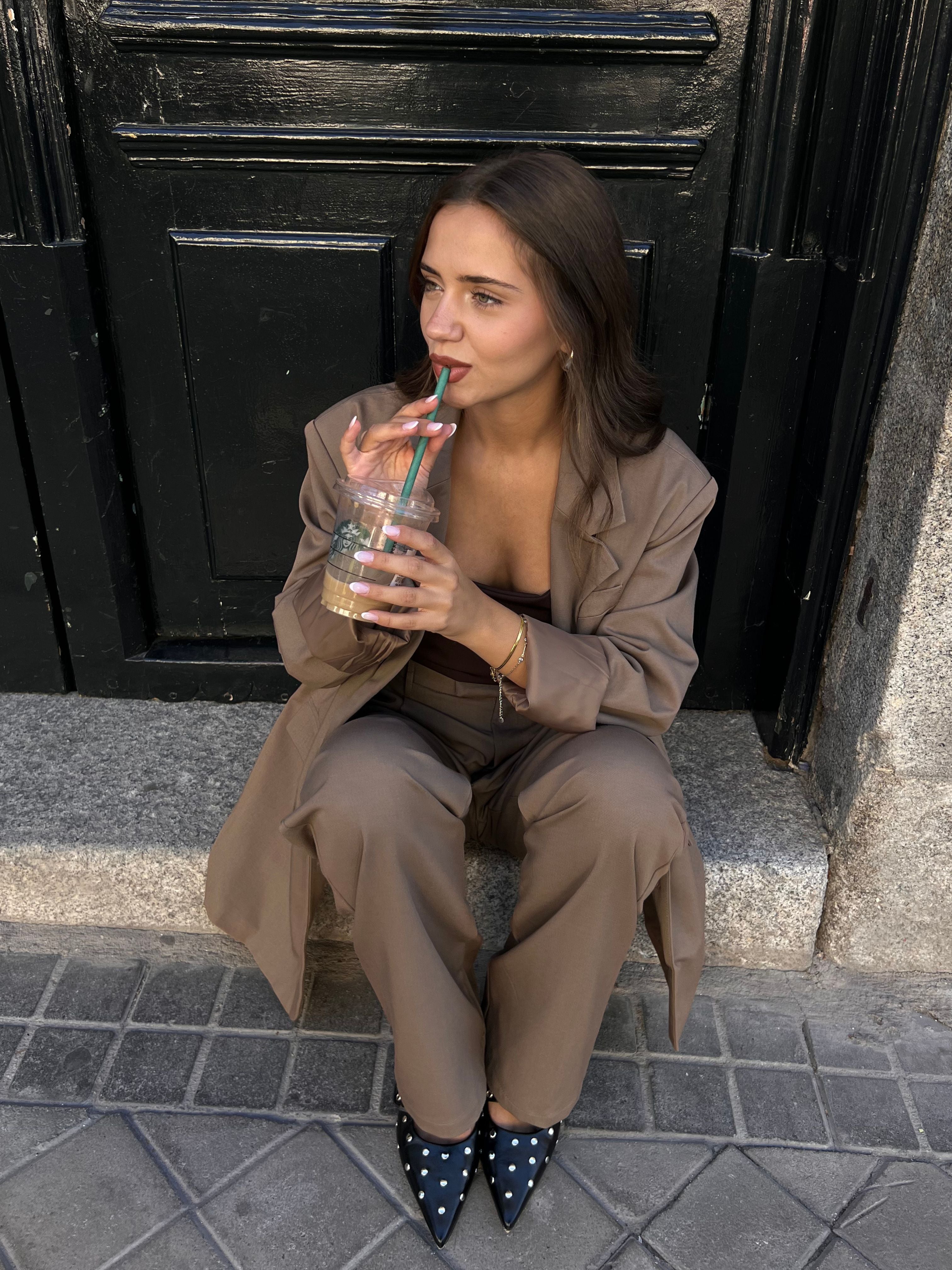 pantalon traje beige