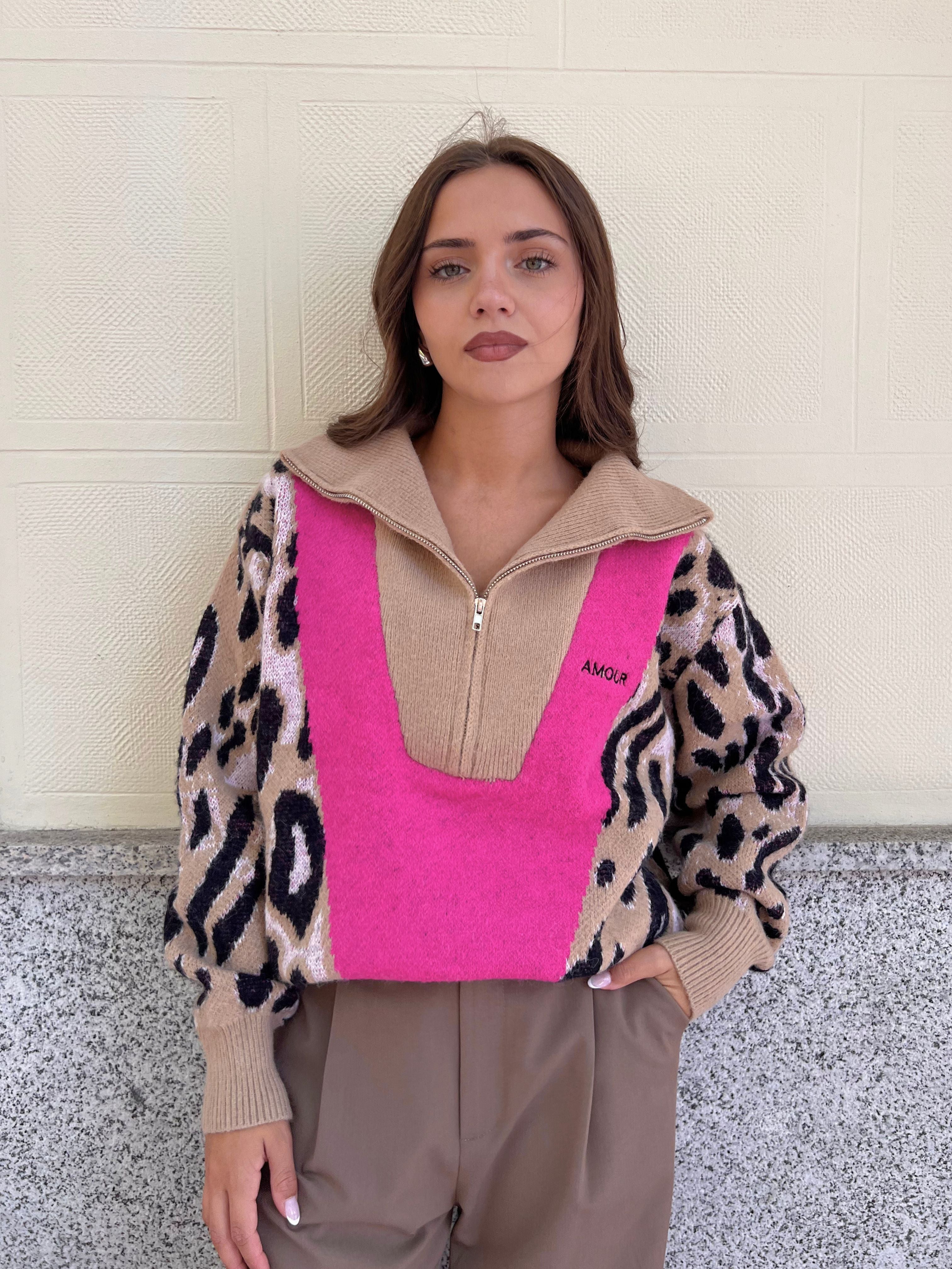 jersey con cremallera estampado leopardo y fucsia