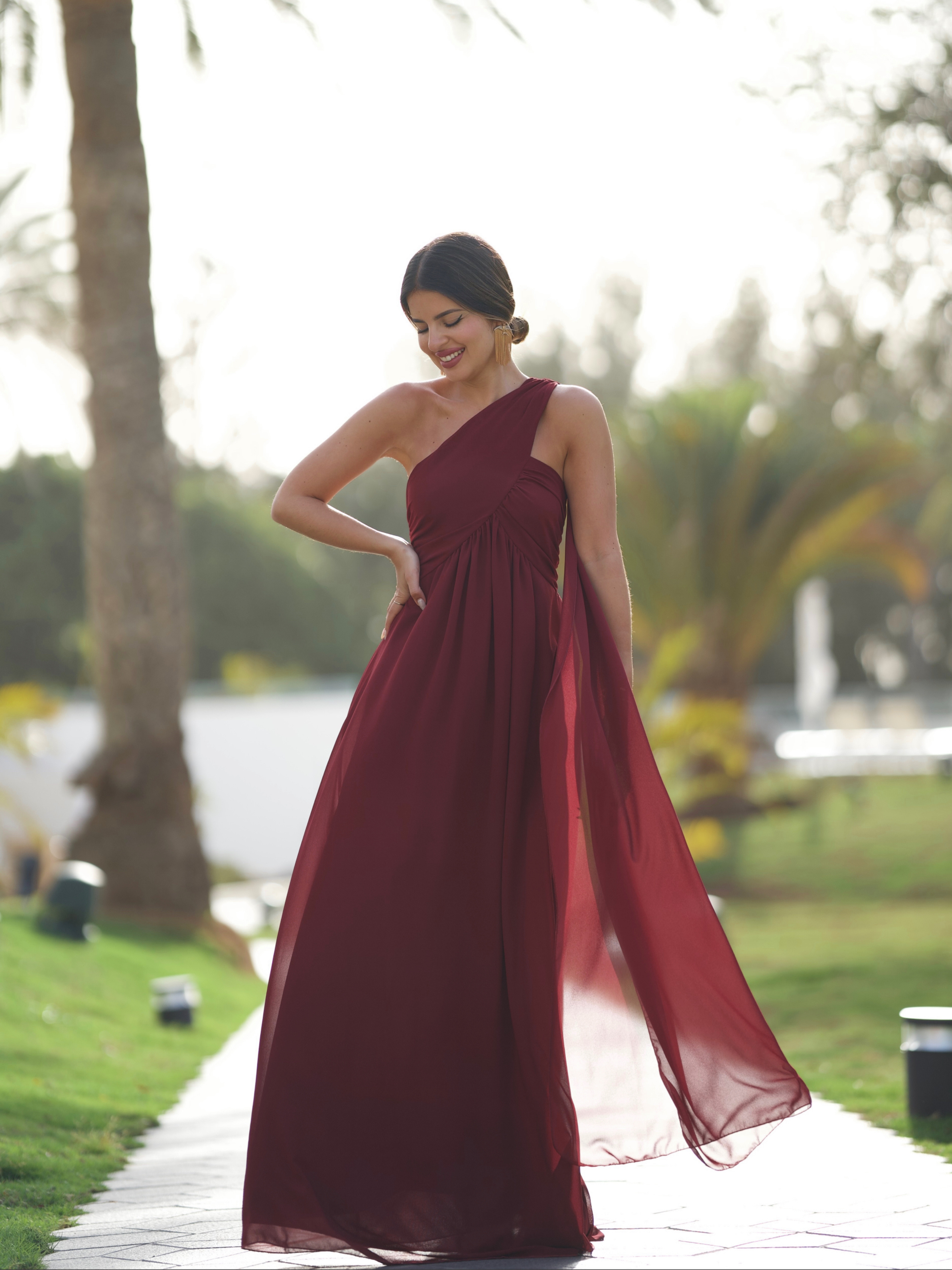 Vestido largo asimétrico invitada